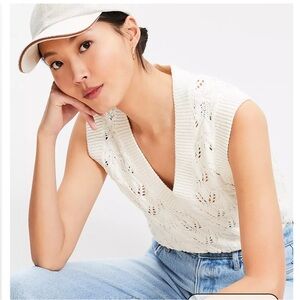LOFT Cream V-Neck Sleeveless Sweater Vest